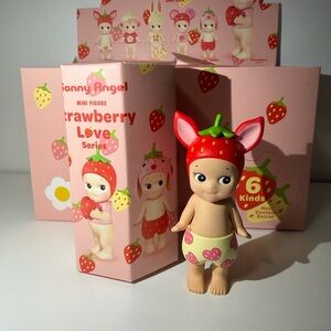 Sonny Angel Strawberry Mini Figure